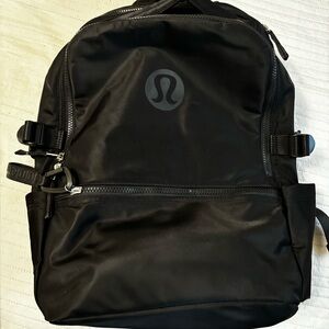 Used 1 week too small for medical books (like new)